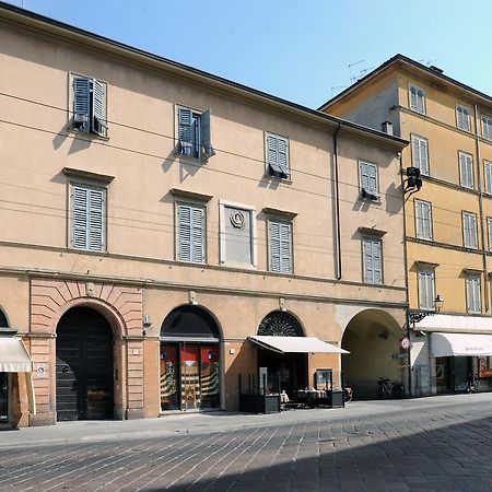 B&B Opera Parma Bagian luar foto